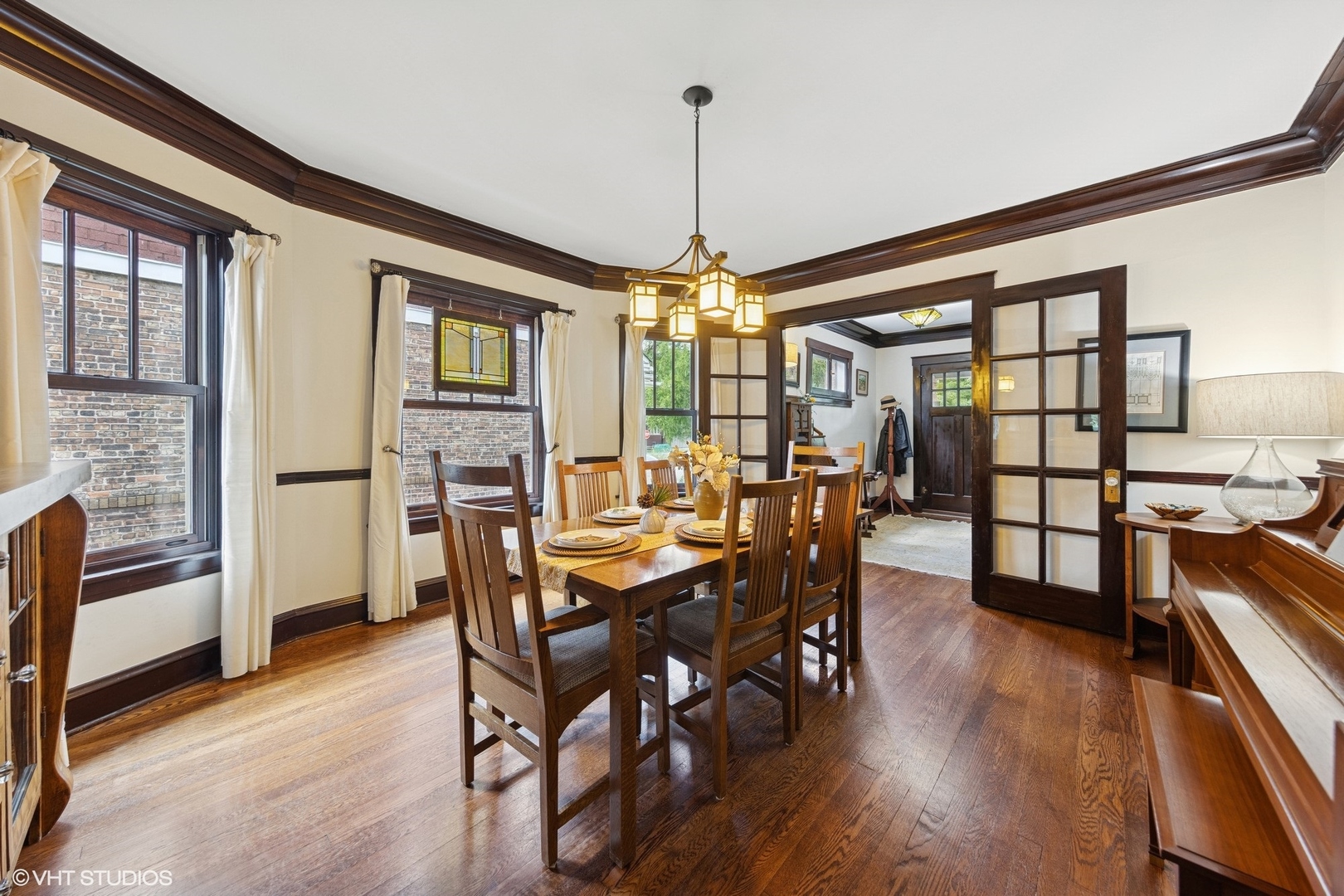 538 S HUMPHREY Avenue, Oak Park, IL 60304