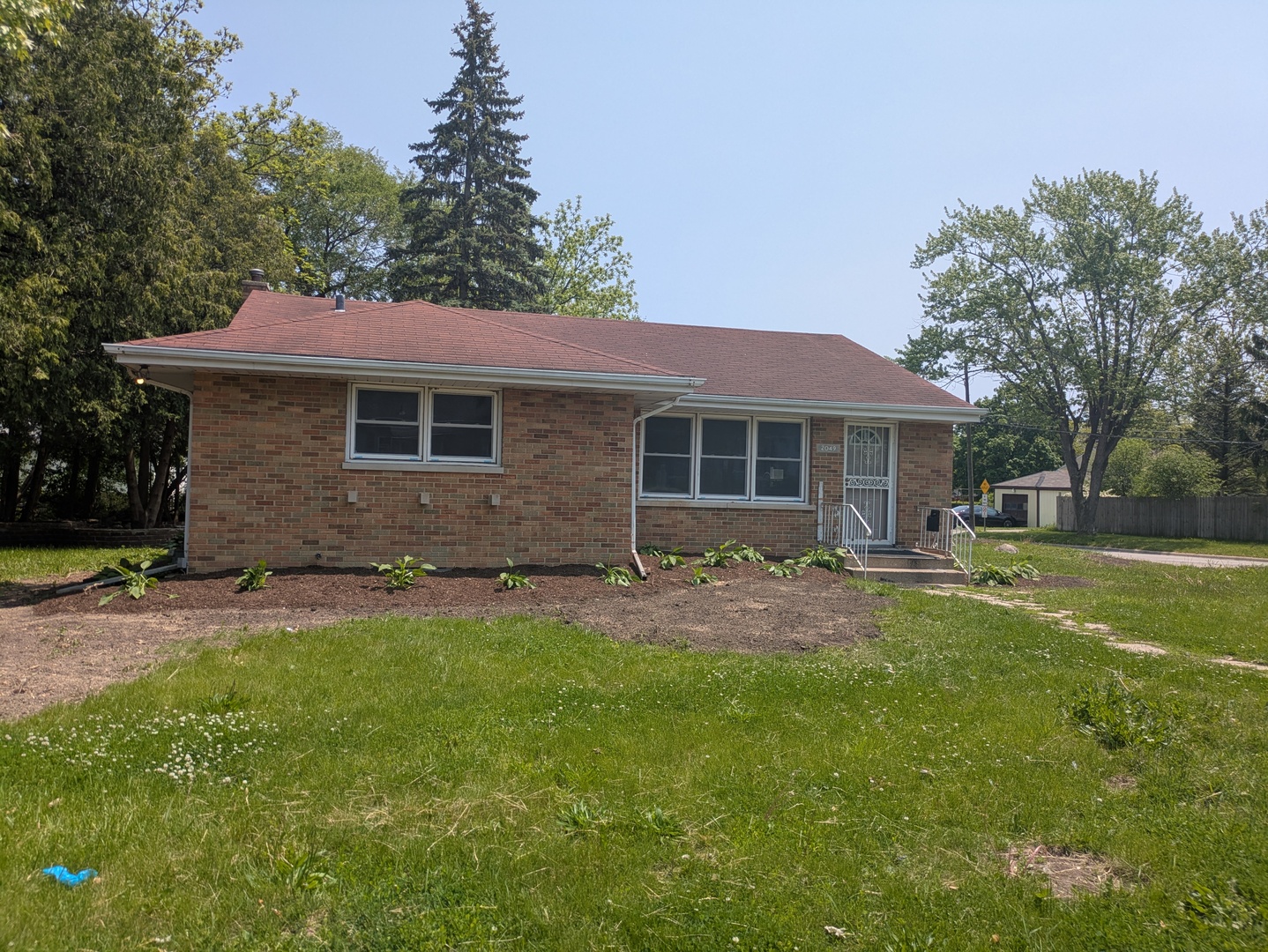 2049 Kemble Avenue, North Chicago, IL 60064