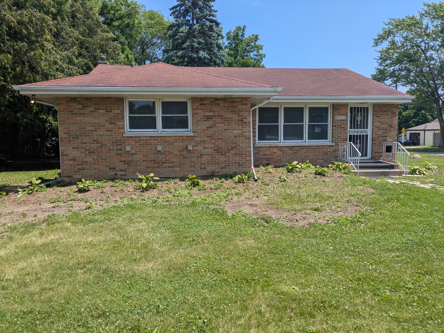2049 Kemble Avenue, North Chicago, IL 60064