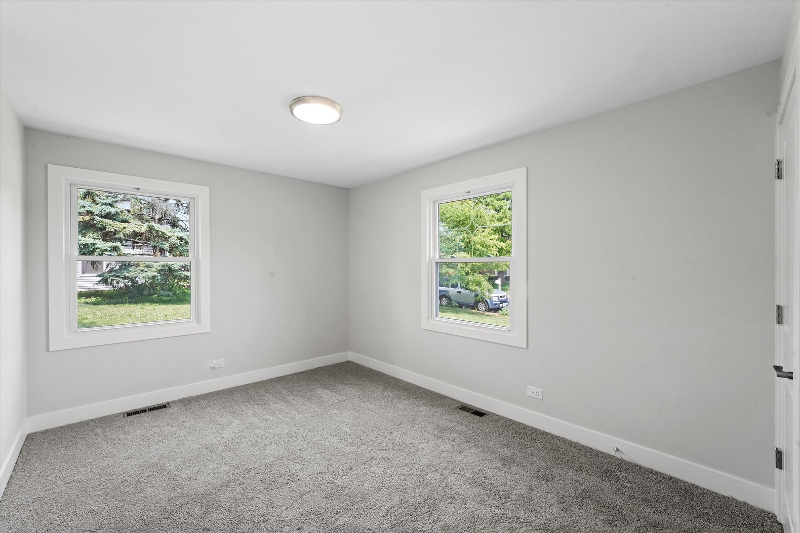 9418 S 87th Avenue, Hickory Hills, IL 60457