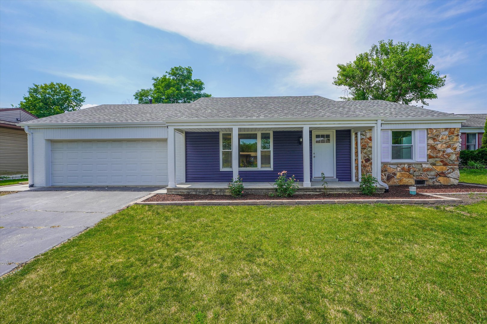 9418 S 87th Avenue, Hickory Hills, IL 60457