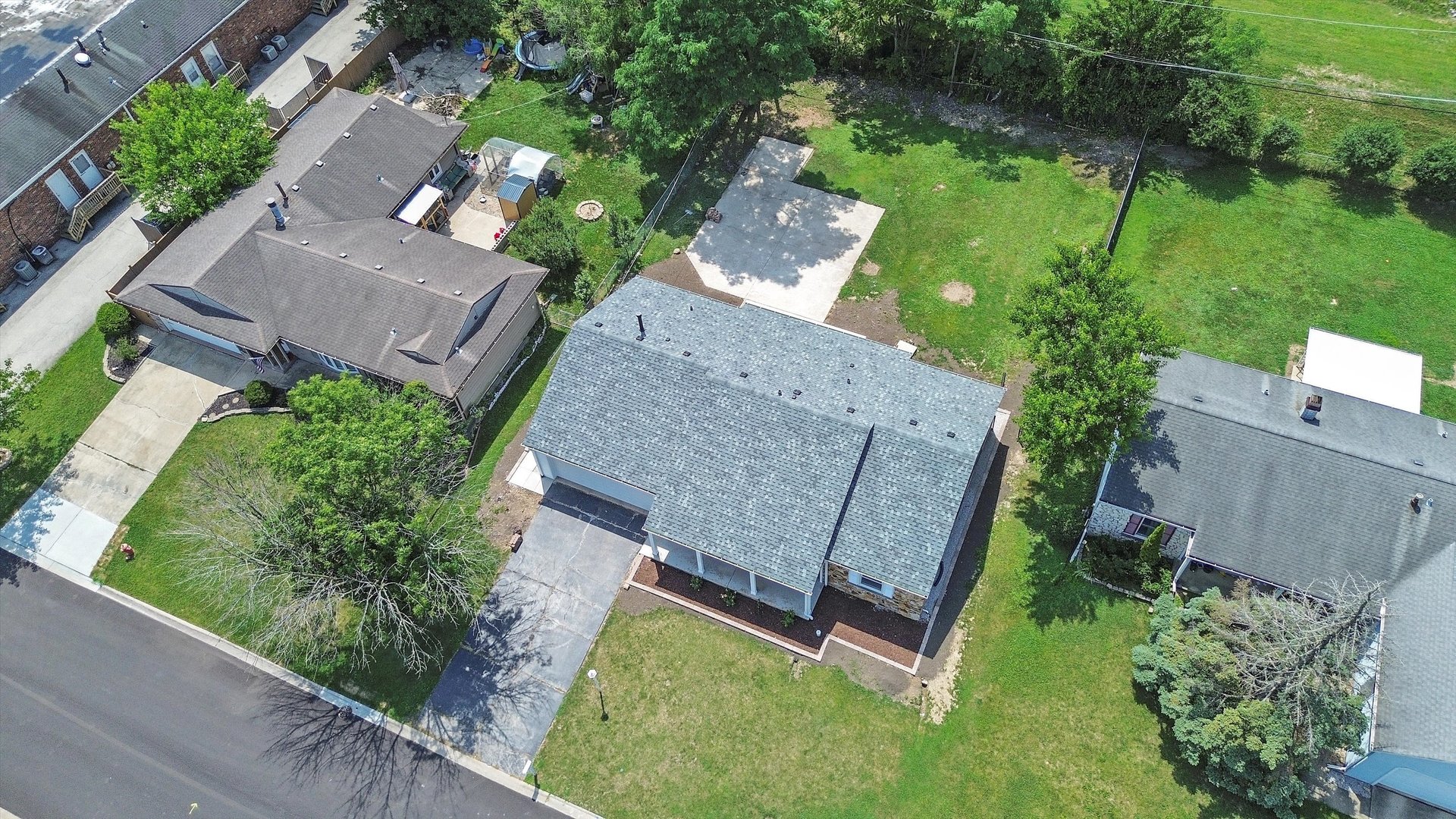 9418 S 87th Avenue, Hickory Hills, IL 60457
