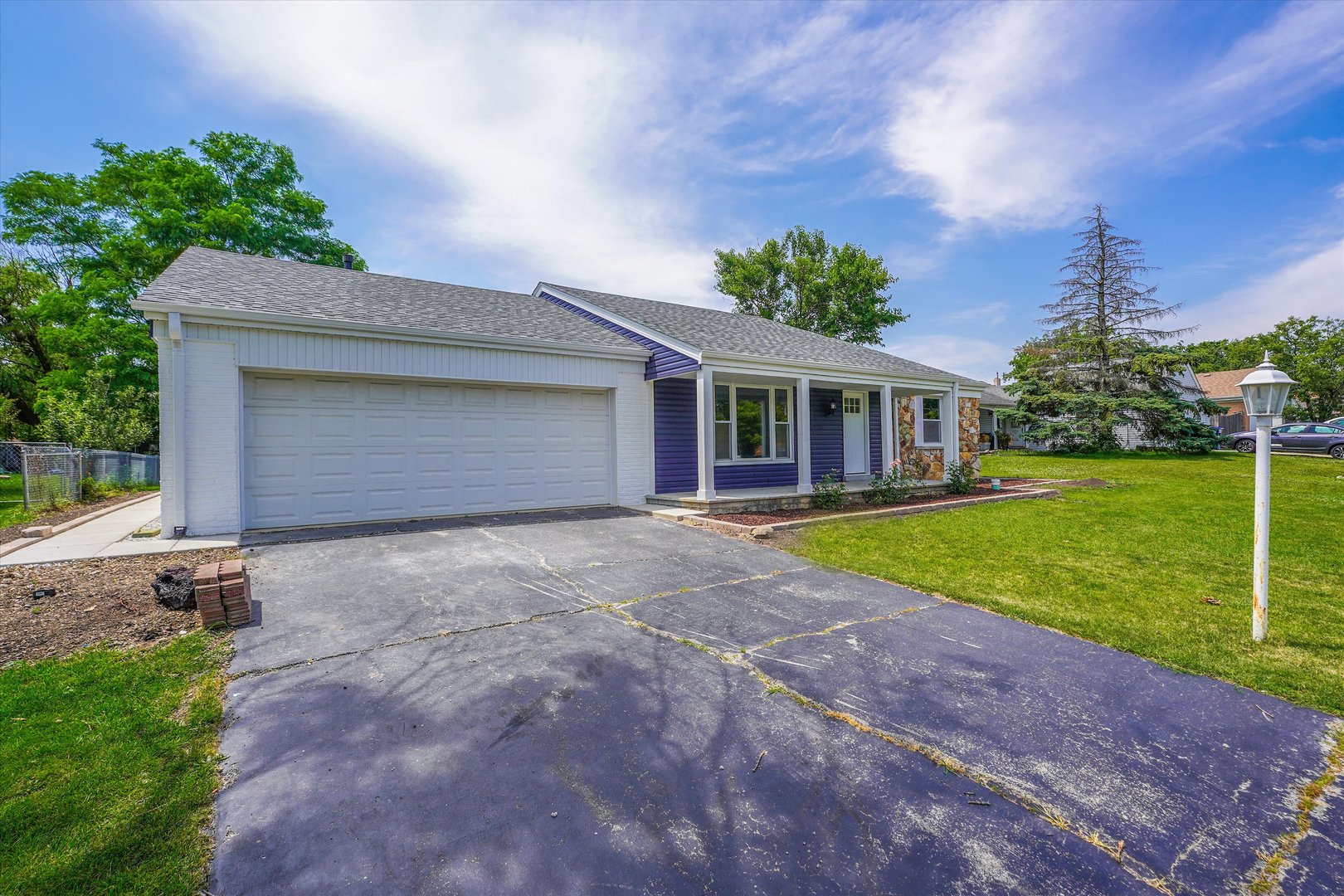 9418 S 87th Avenue, Hickory Hills, IL 60457