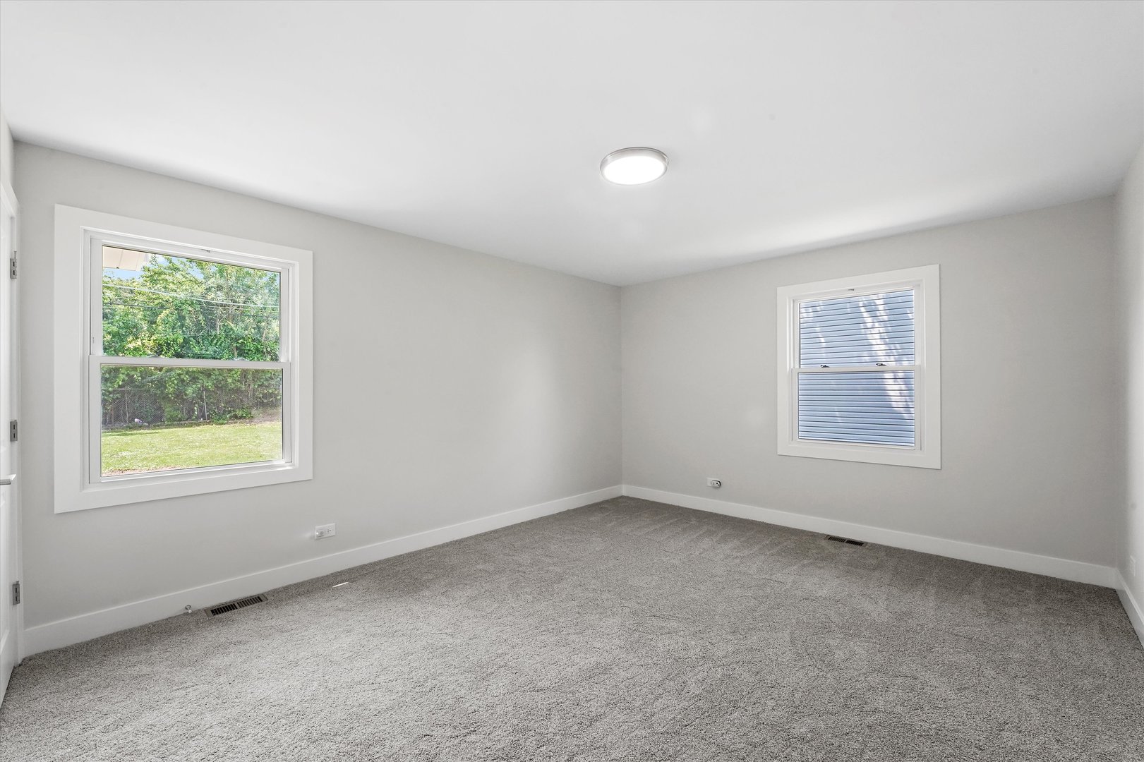 9418 S 87th Avenue, Hickory Hills, IL 60457