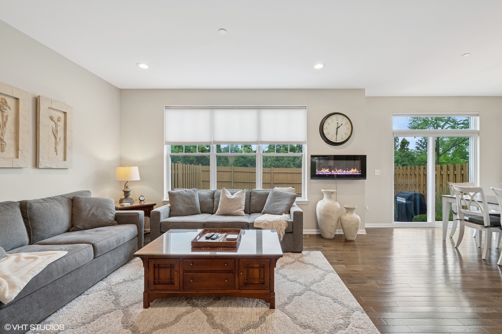 3242 N Heritage Lane, Arlington Heights, IL 60004
