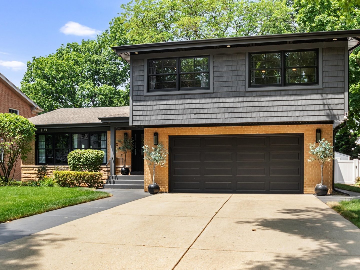 400 S Rose Avenue, Park Ridge, IL 60068