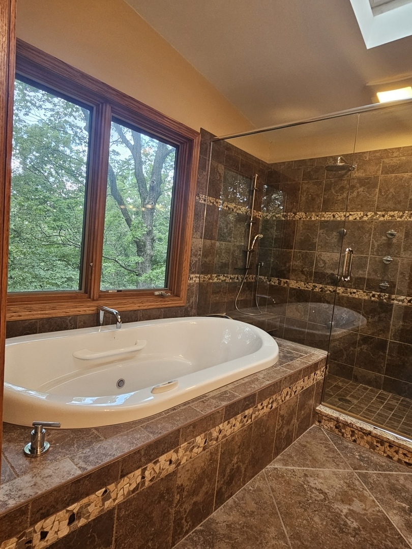23864 S Plum Valley Drive, Crete, IL 60417