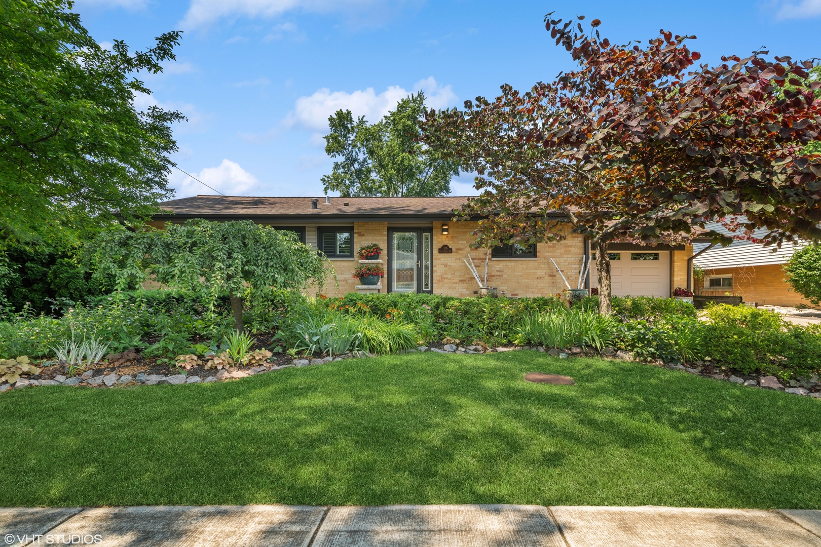 316 S Reuter Drive, Arlington Heights, IL 60005
