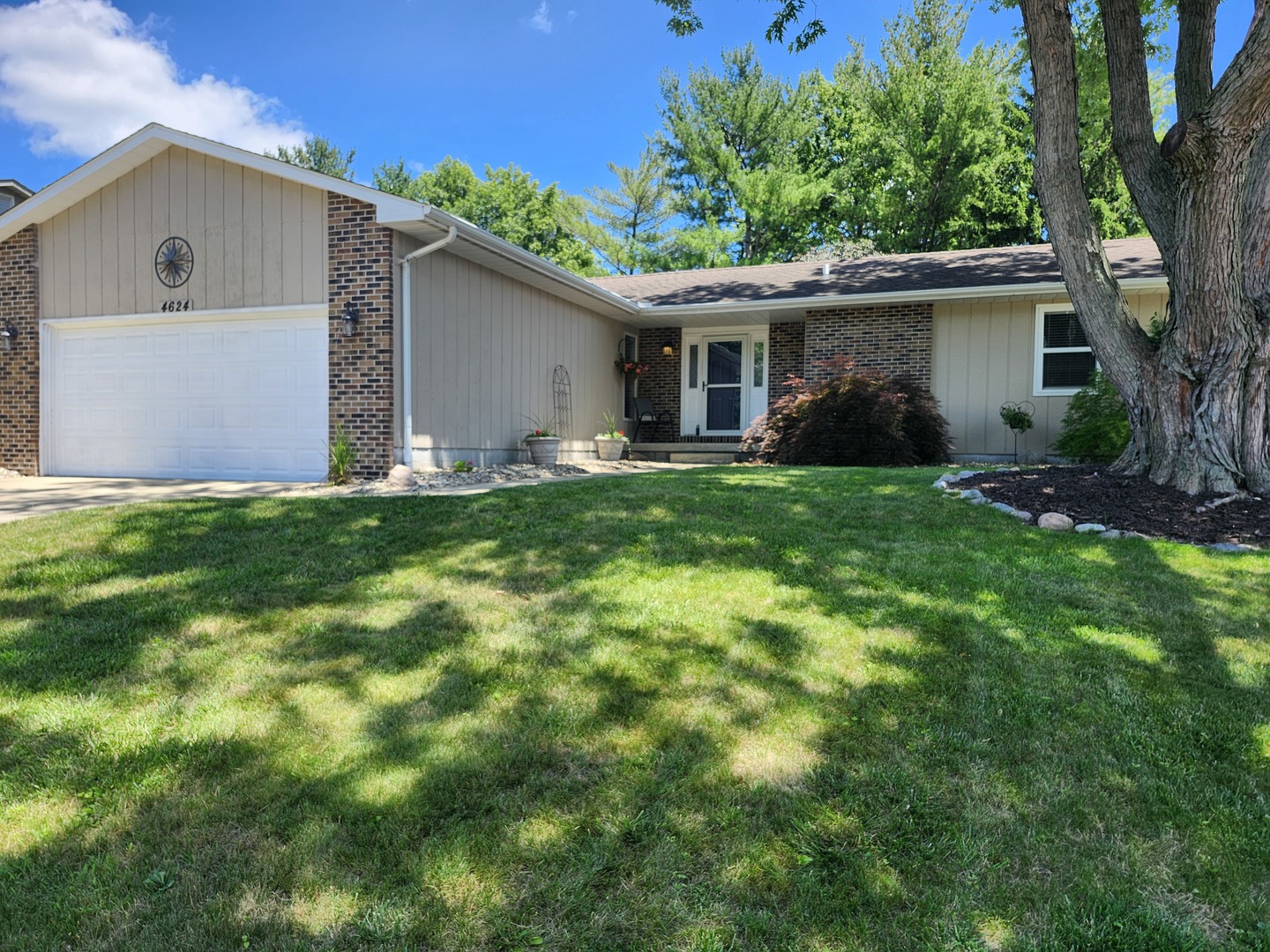 4624 Redbud Court, Decatur, IL 62526