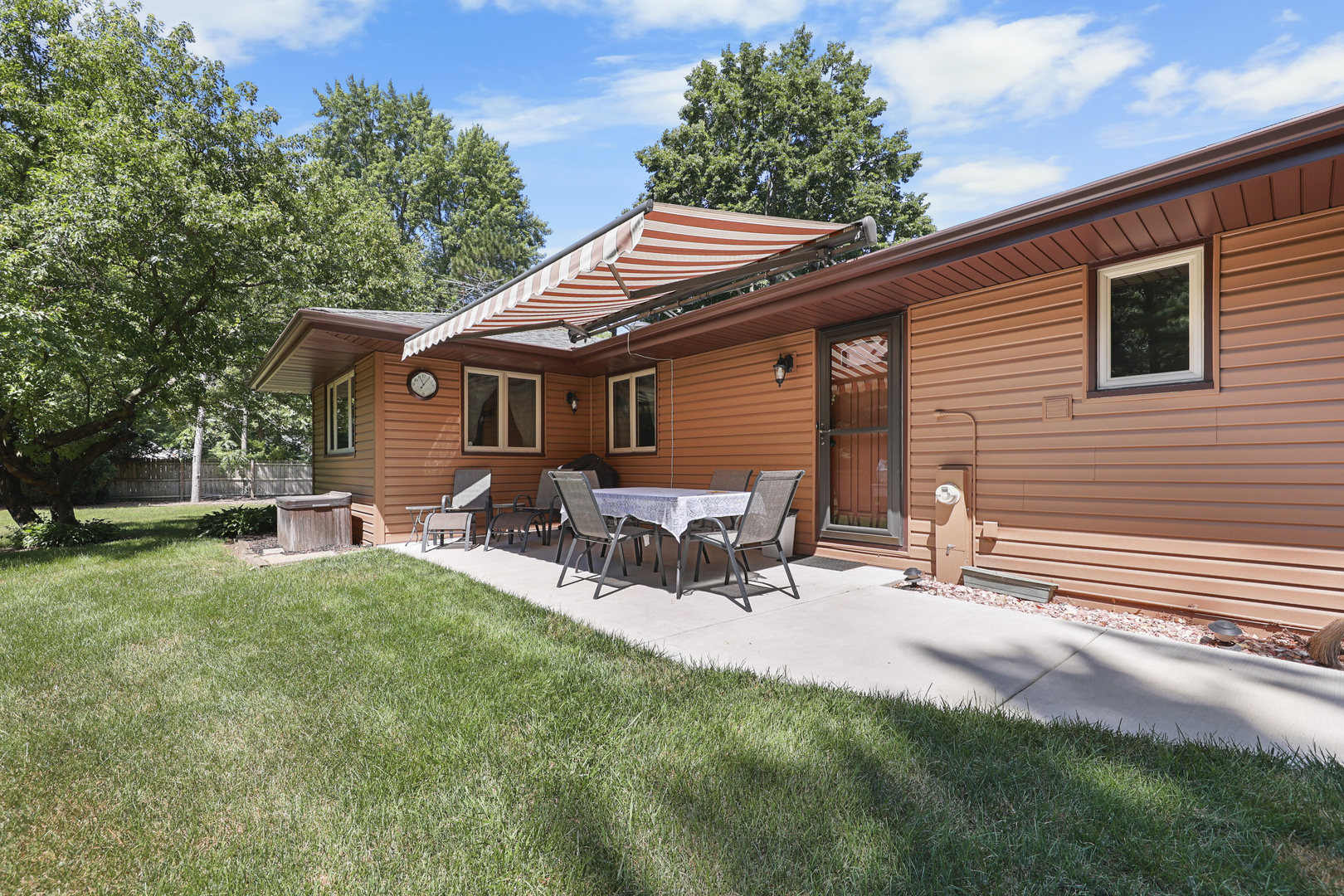 5955 E South Prairie Drive, Morris, IL 60450