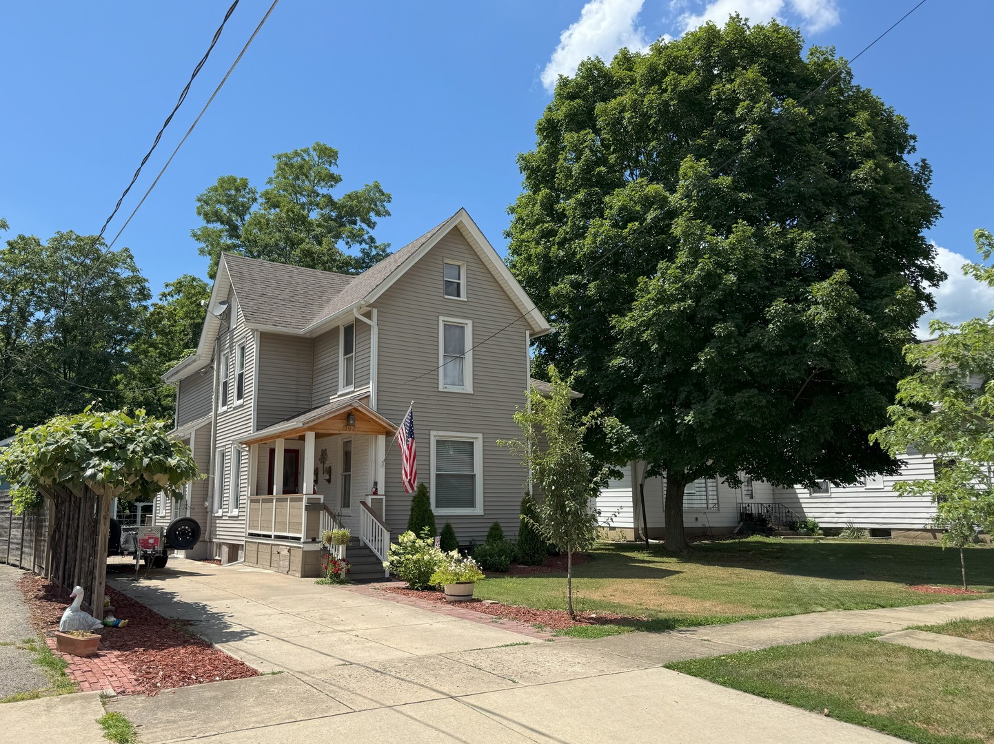 307 Christie Street, Ottawa, IL 61350