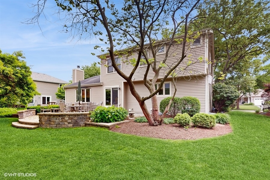 2564 Brockton Circle, Naperville, IL 60565
