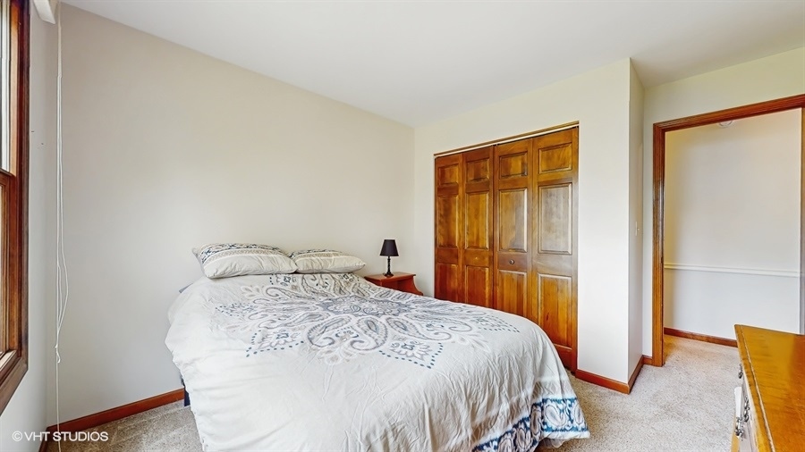 2564 Brockton Circle, Naperville, IL 60565