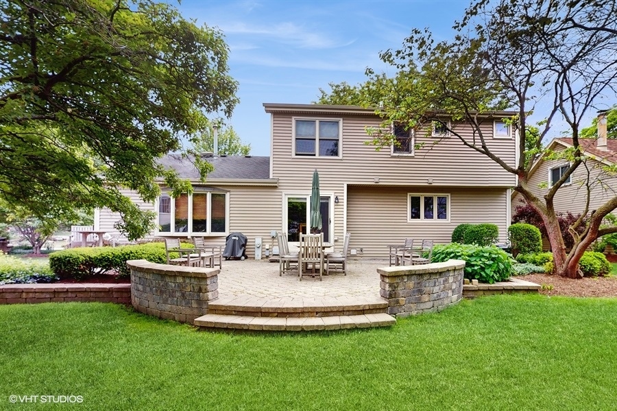 2564 Brockton Circle, Naperville, IL 60565