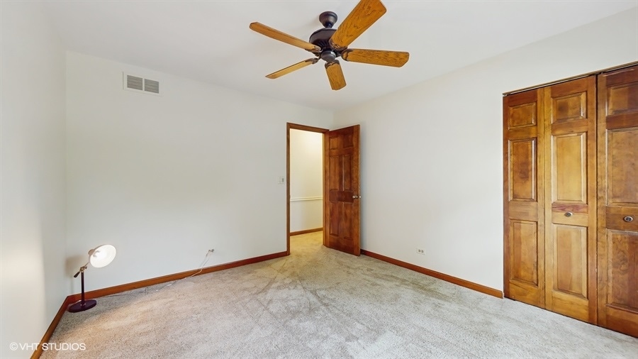 2564 Brockton Circle, Naperville, IL 60565