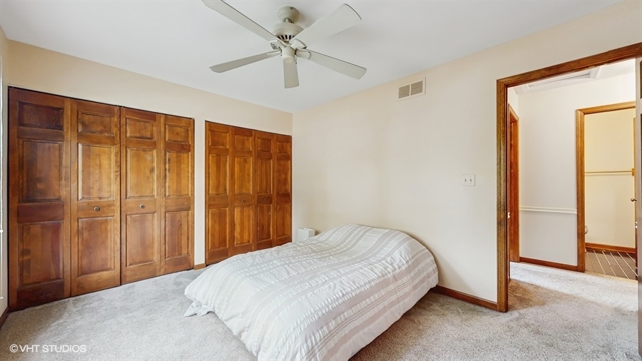 2564 Brockton Circle, Naperville, IL 60565