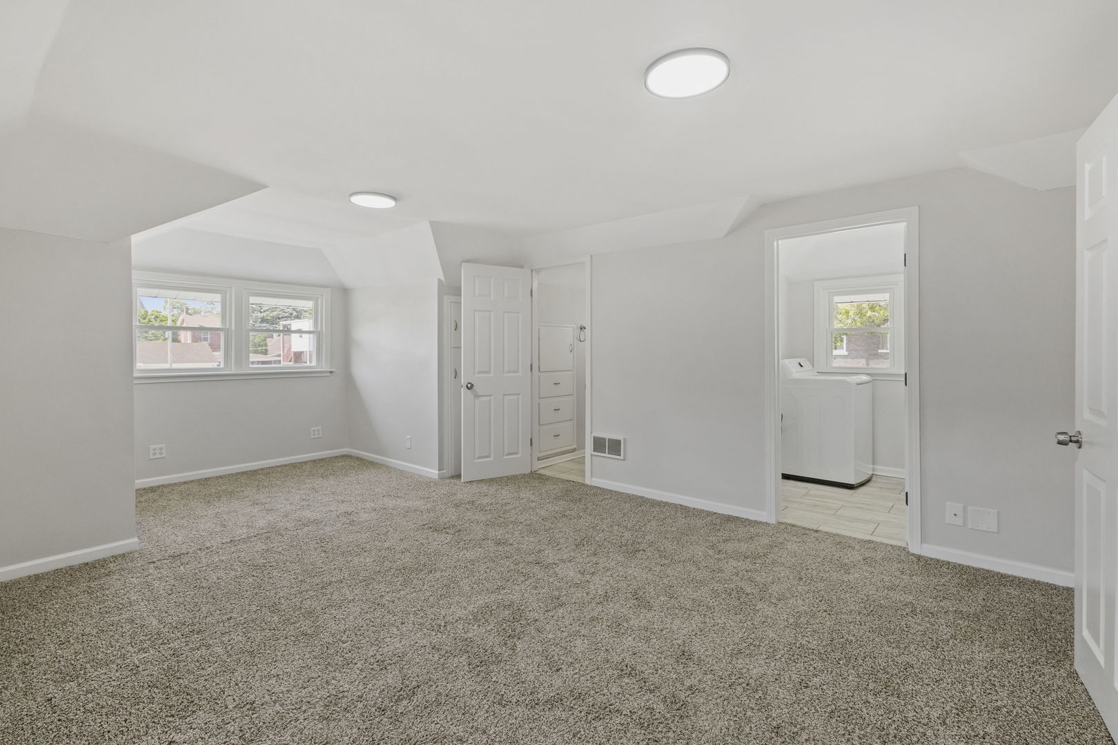 104 Seeser Street, Joliet, IL 60436