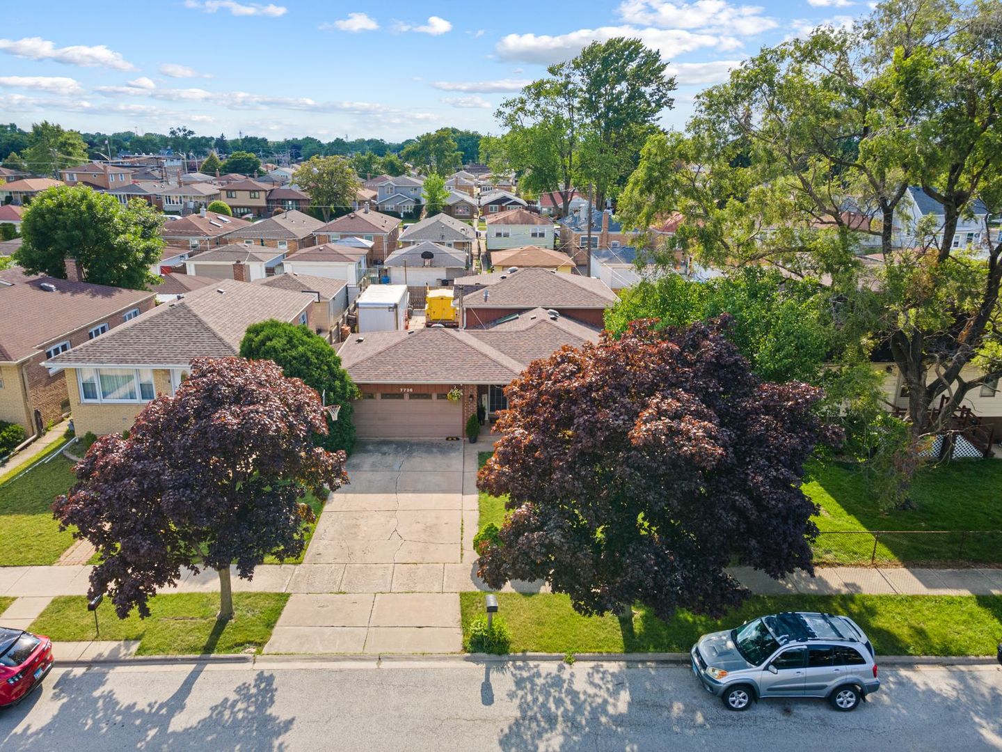 7726 S Moody Avenue, Burbank, IL 60459