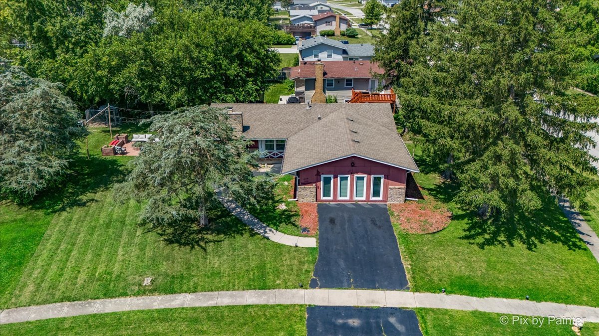 18900 Oakwood Court, Country Club Hills, IL 60478