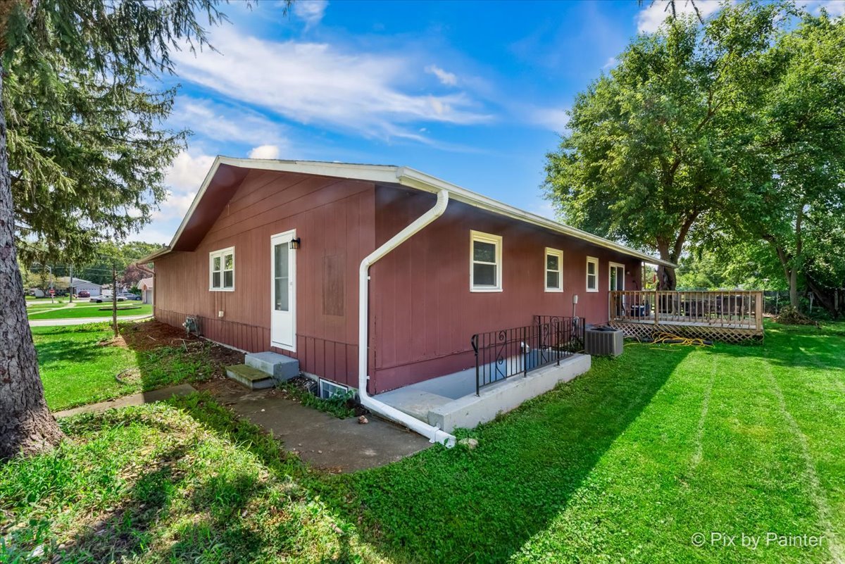 18900 Oakwood Court, Country Club Hills, IL 60478