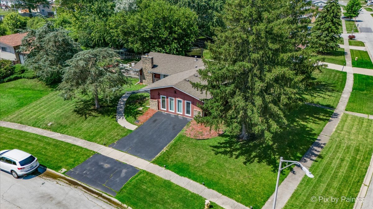 18900 Oakwood Court, Country Club Hills, IL 60478