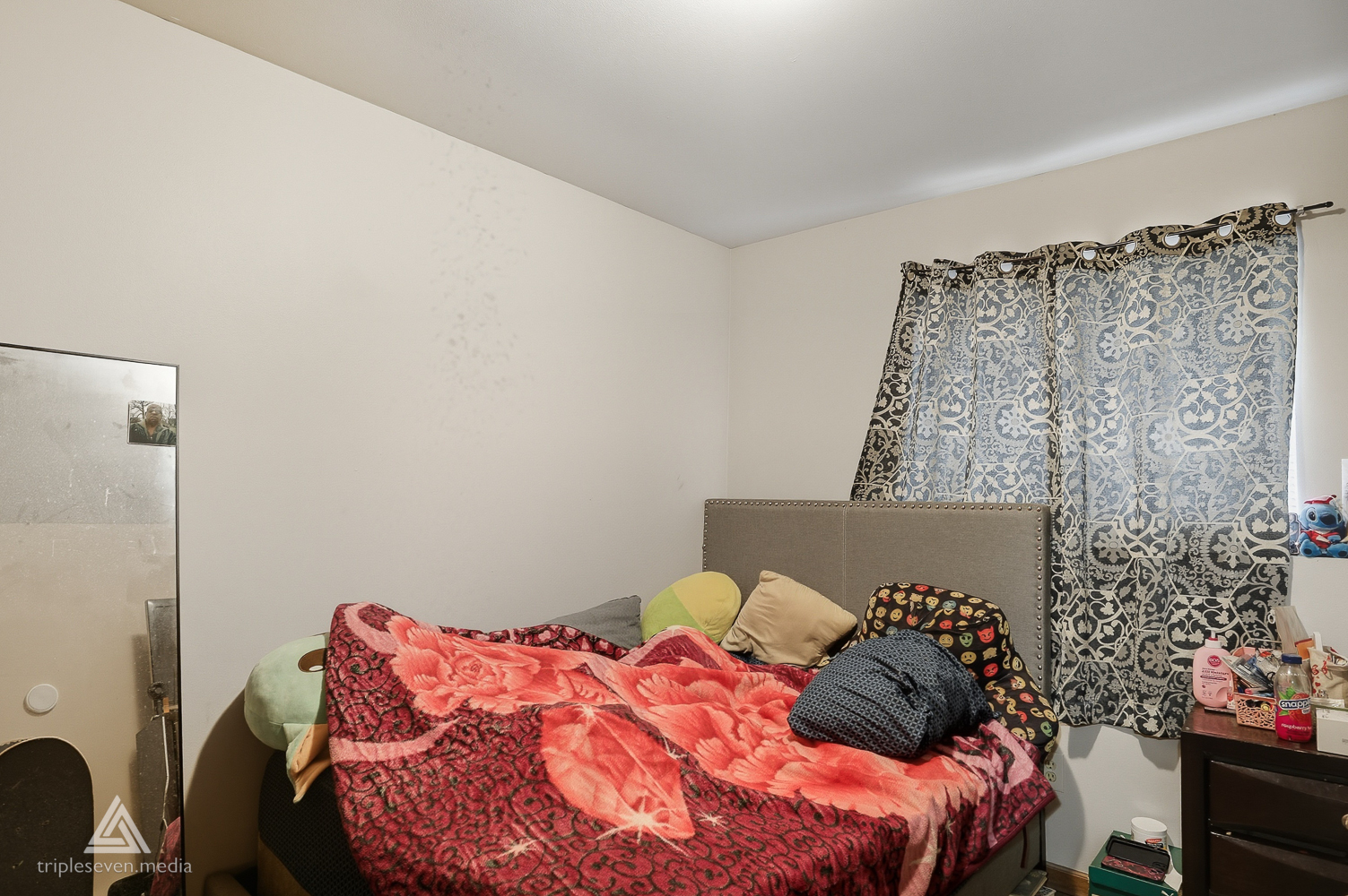 2390 Bicentennial Avenue, Crest Hill, IL 60435