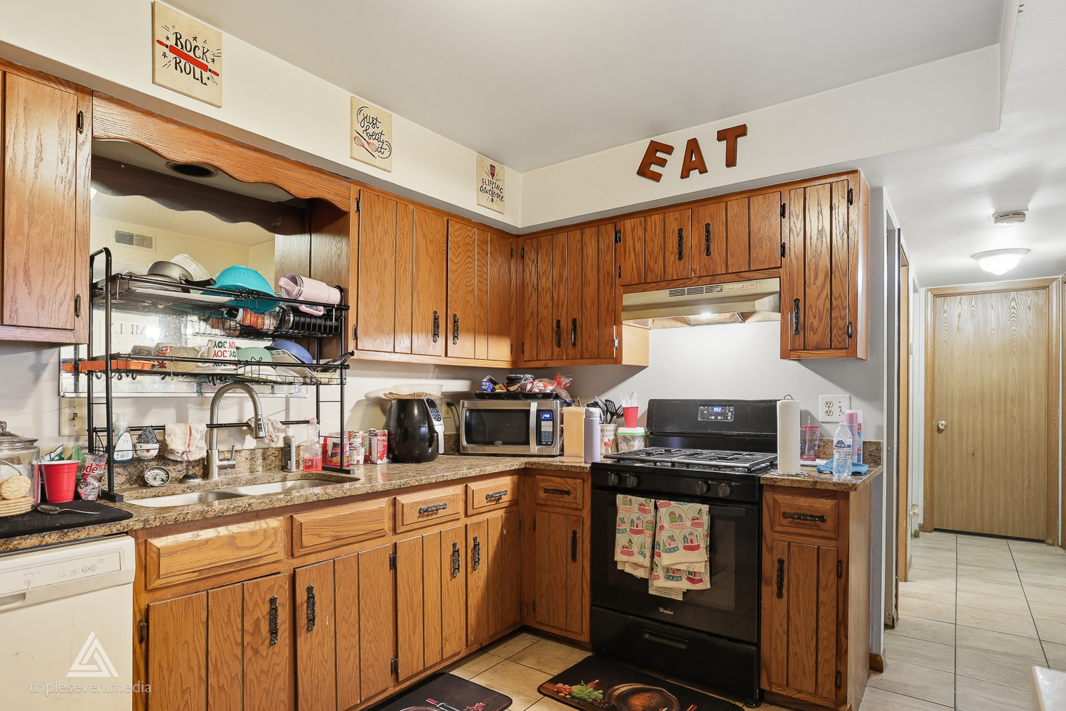 2390 Bicentennial Avenue, Crest Hill, IL 60435