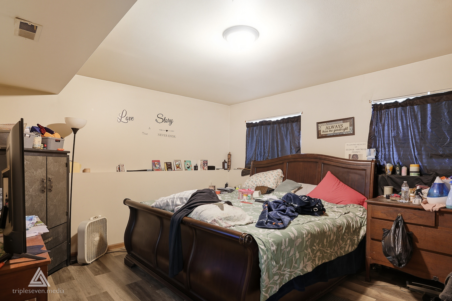 2390 Bicentennial Avenue, Crest Hill, IL 60435