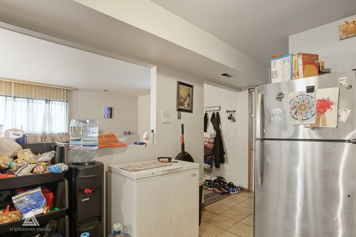 2390 Bicentennial Avenue, Crest Hill, IL 60435