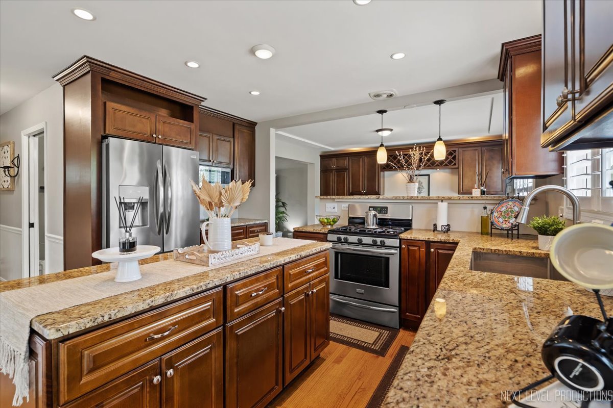 13255 Grill Drive, Plainfield, IL 60585