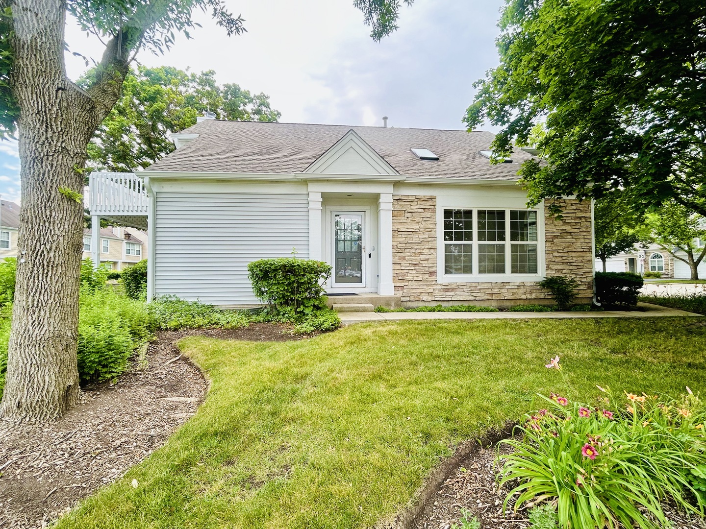 4797 Amber Circle, Hoffman Estates, IL 60192