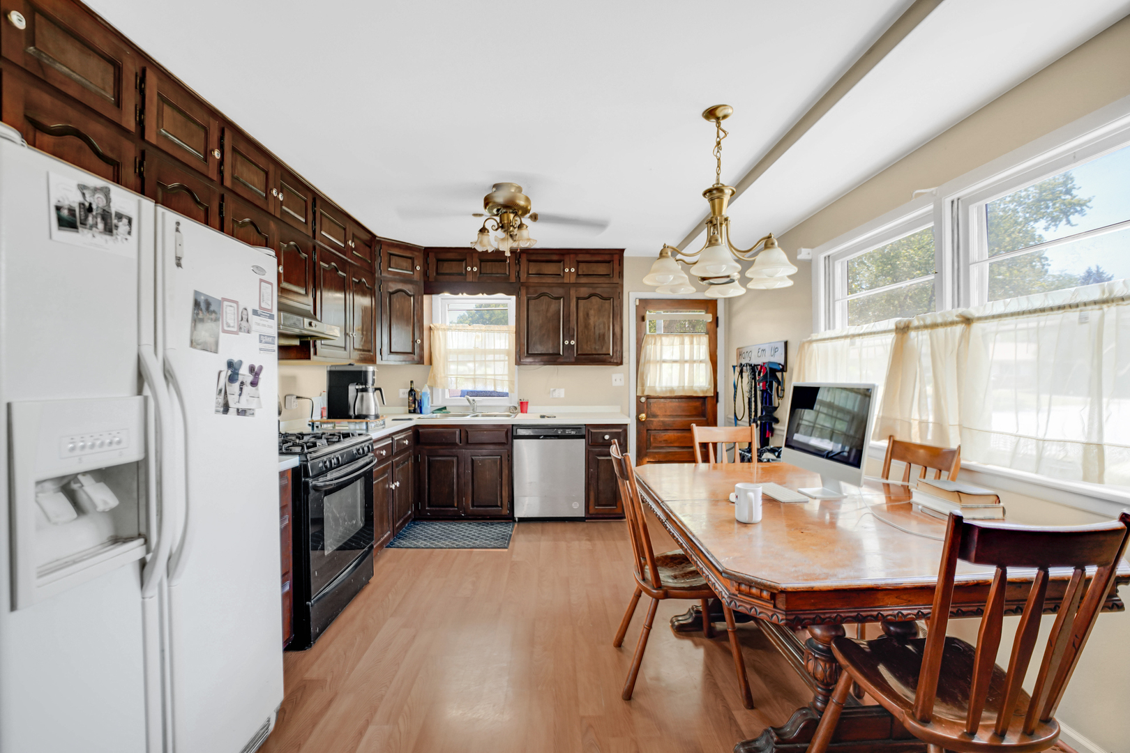 521 Michael Avenue, Crete, IL 60417