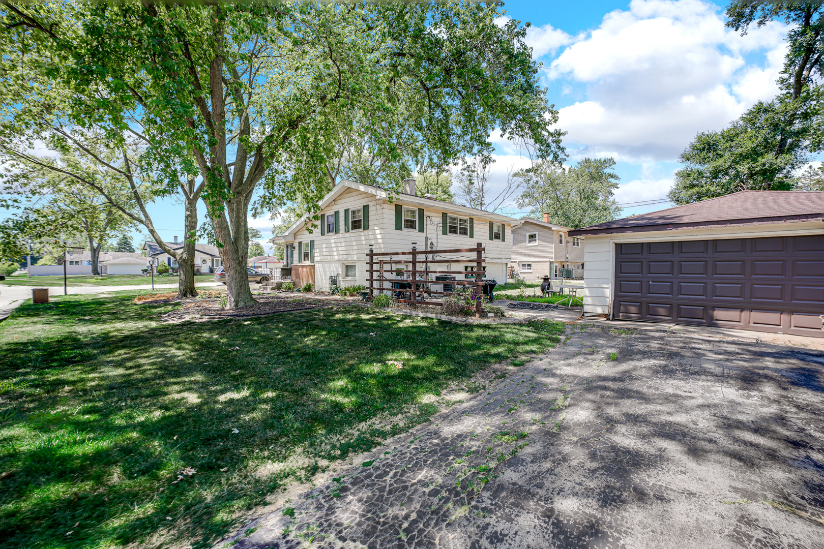 521 Michael Avenue, Crete, IL 60417
