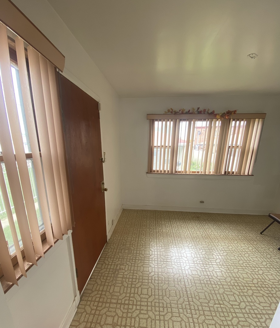 9129 S Carpenter Street, Chicago, IL 60620