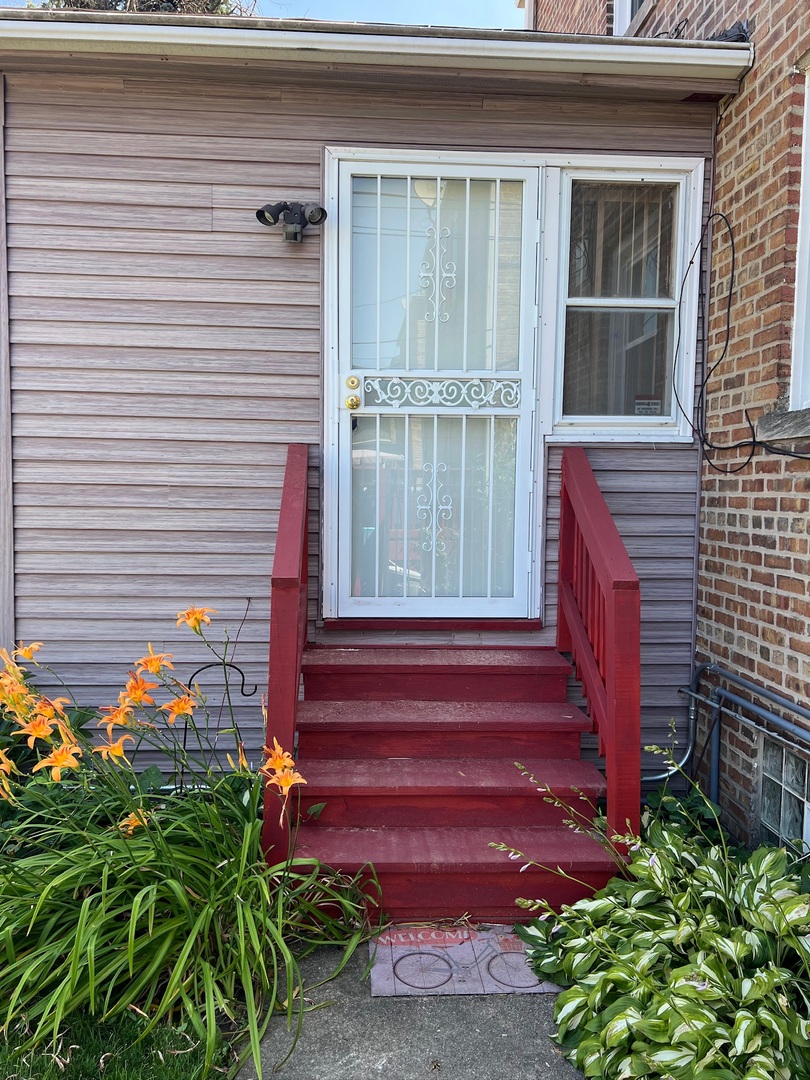 9129 S Carpenter Street, Chicago, IL 60620