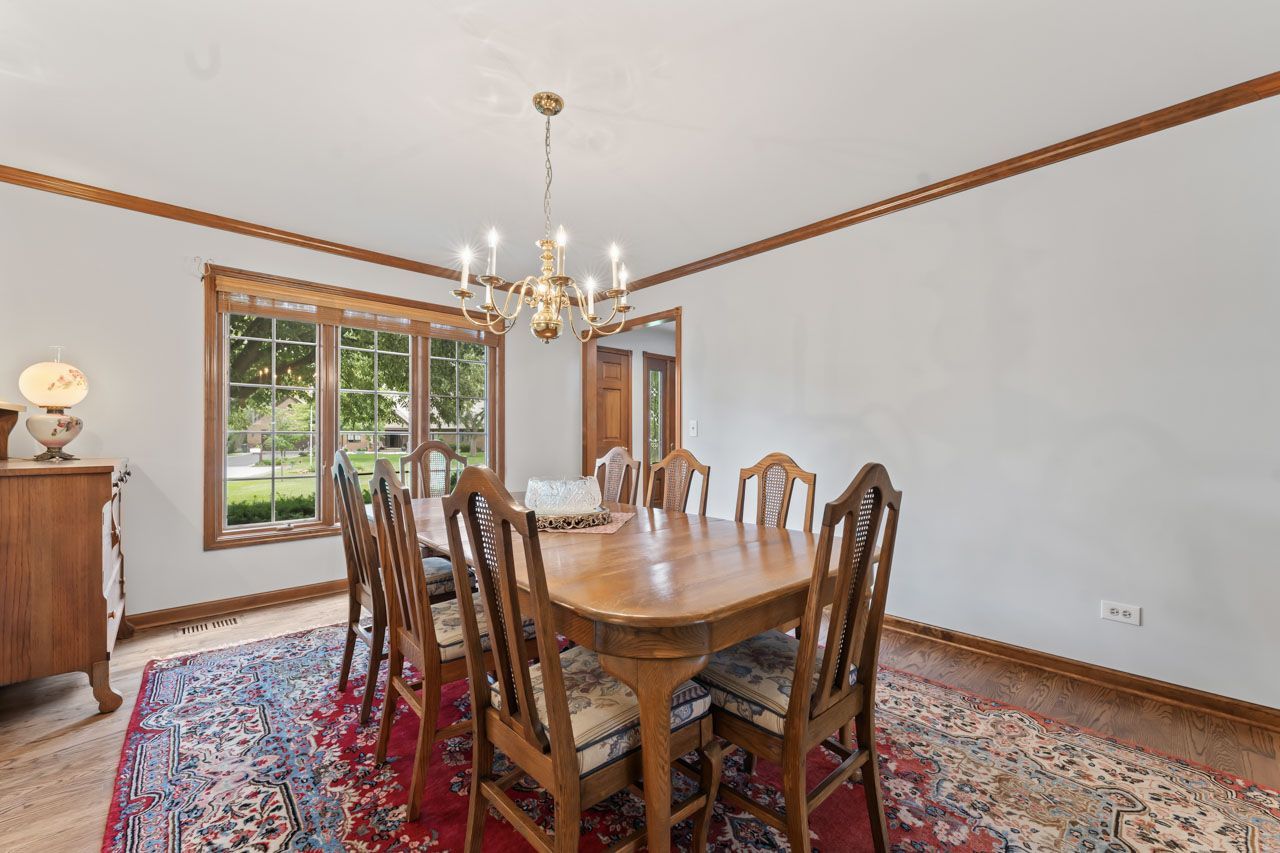 502 Nawata Place, Prospect Heights, IL 60070