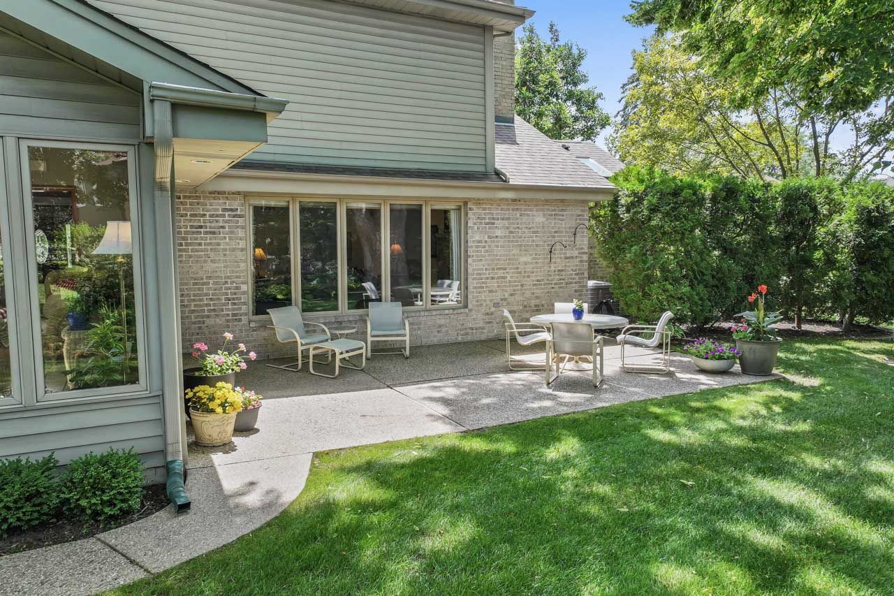 502 Nawata Place, Prospect Heights, IL 60070