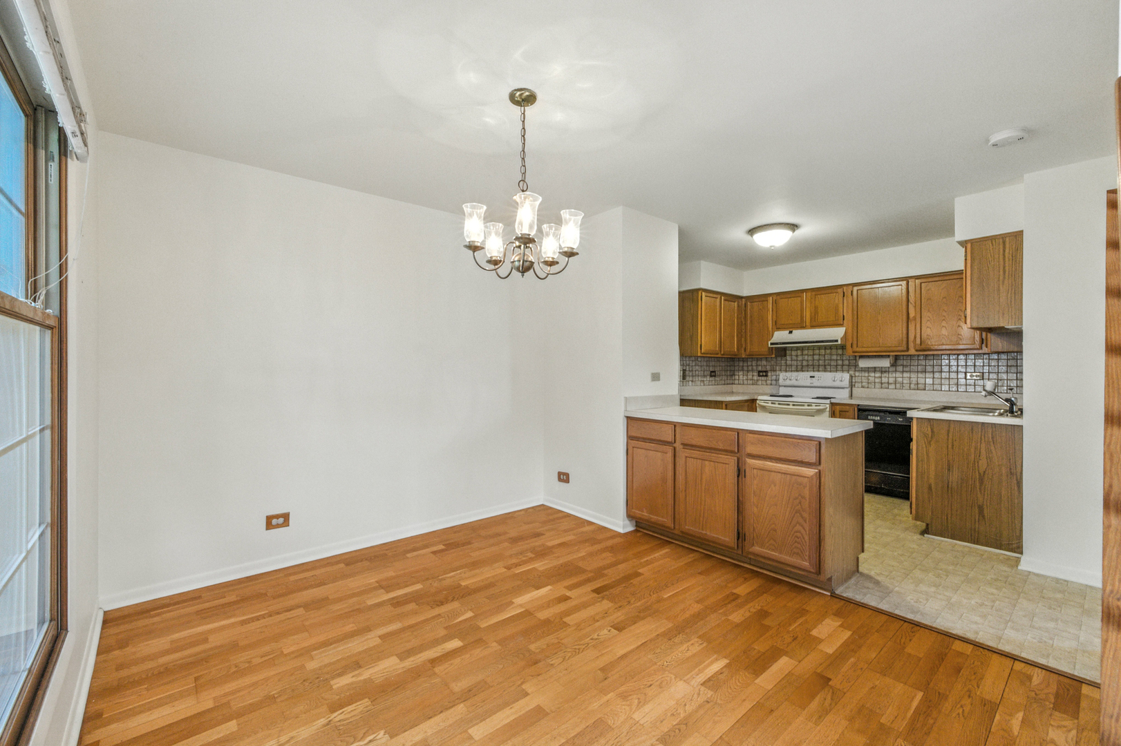 2S772 Timber Drive, Warrenville, IL 60555