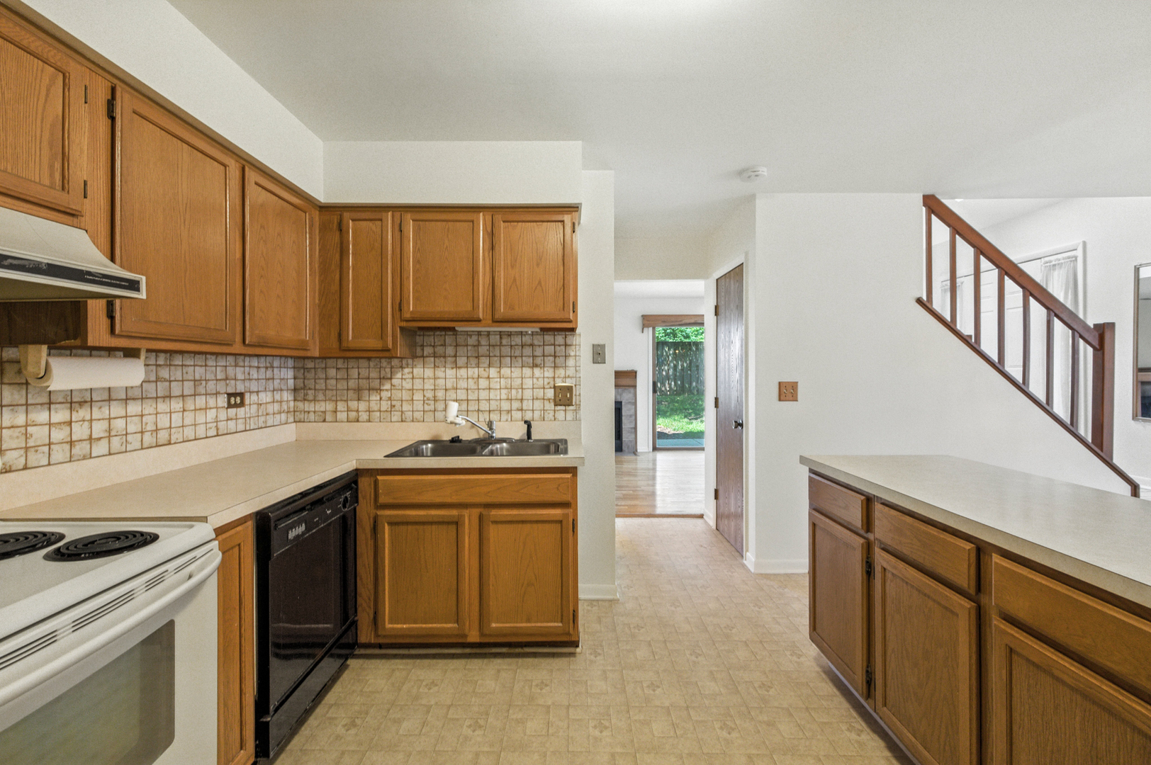 2S772 Timber Drive, Warrenville, IL 60555