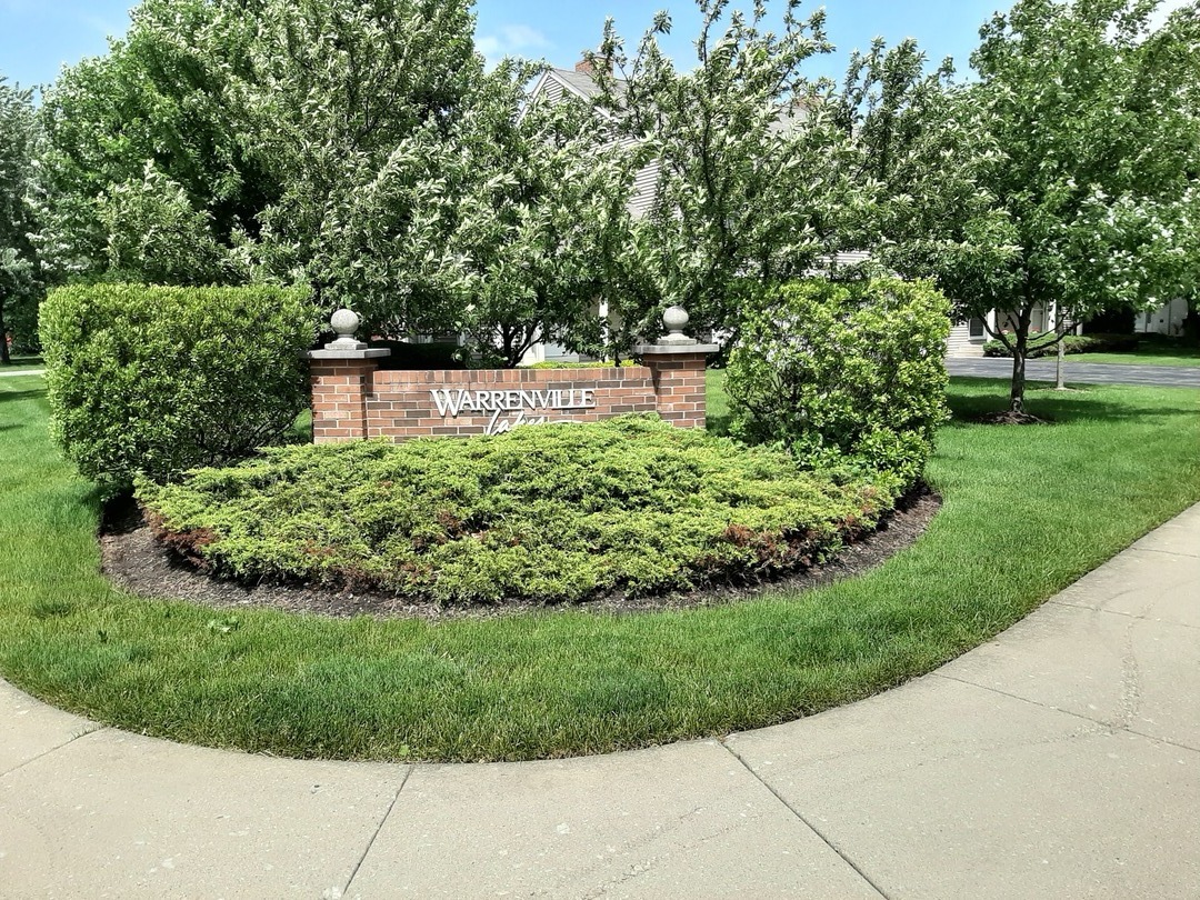 2S772 Timber Drive, Warrenville, IL 60555