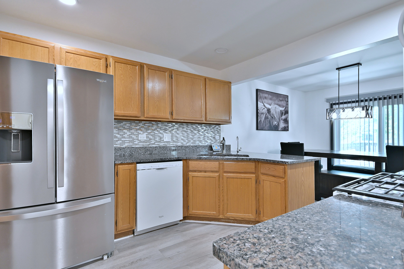 654 Kingsbridge Drive, Carol Stream, IL 60188
