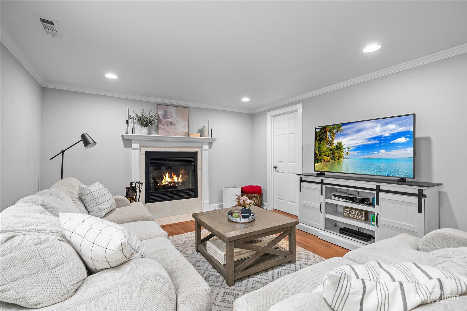 447 Newport Drive, Naperville, IL 60565