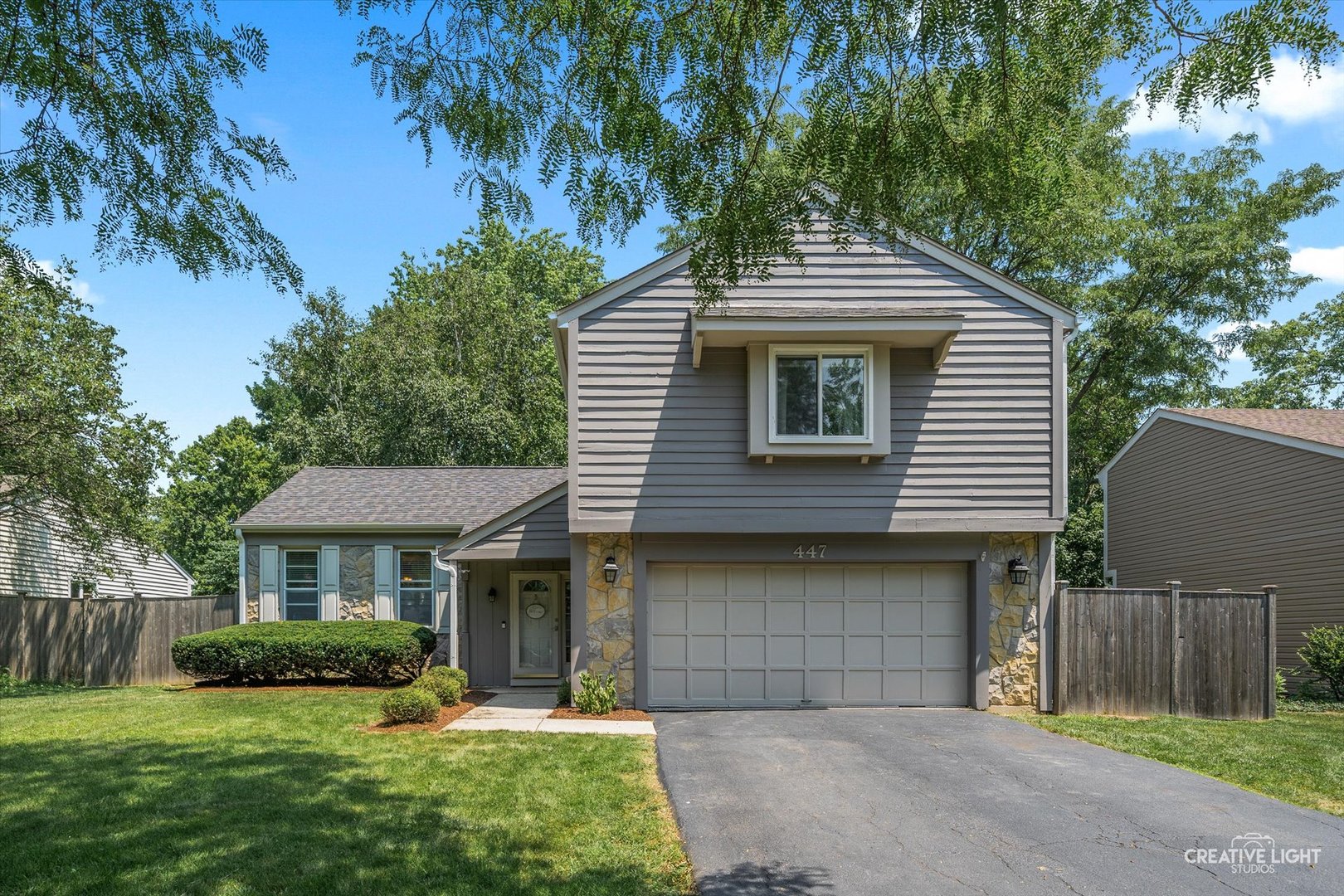 447 Newport Drive, Naperville, IL 60565