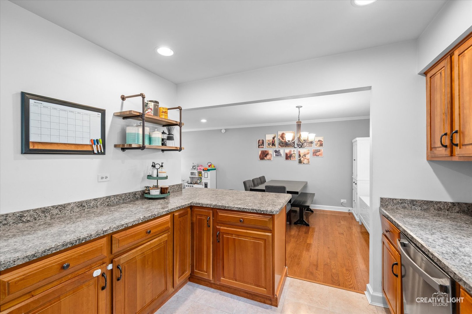 447 Newport Drive, Naperville, IL 60565