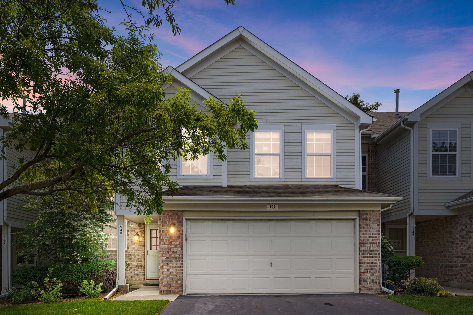 145 Avalon Court, Roselle, IL 60172