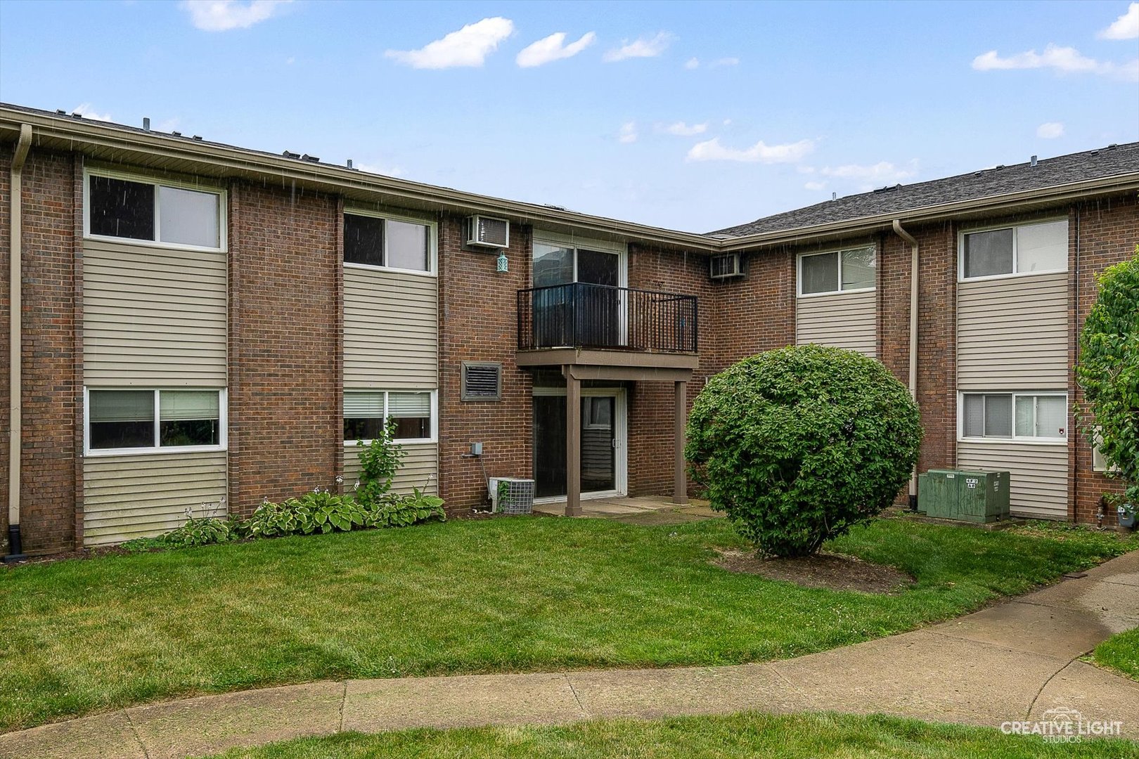 2300 OLD TAVERN Road #101, Lisle, IL 60532