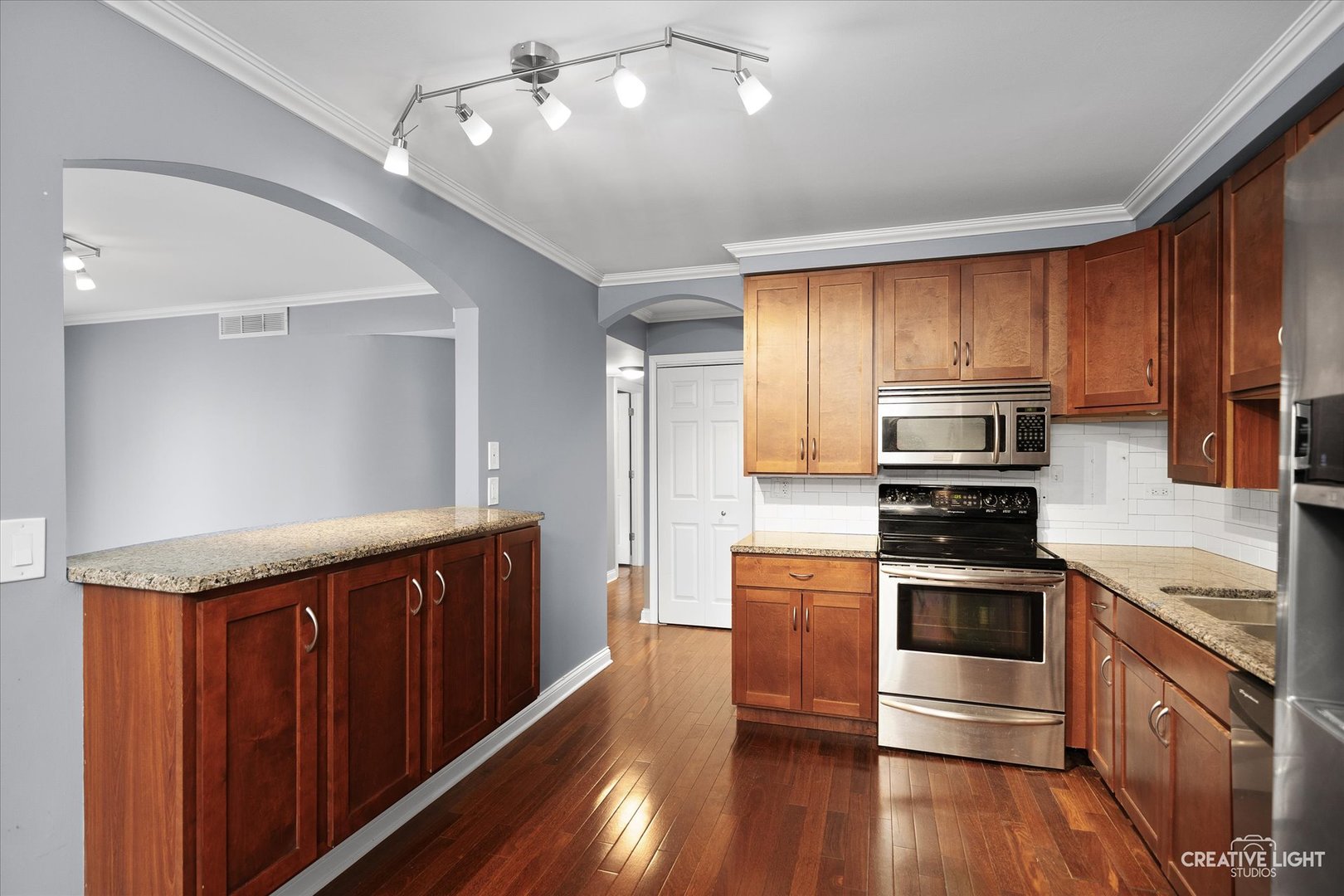 2300 OLD TAVERN Road #101, Lisle, IL 60532
