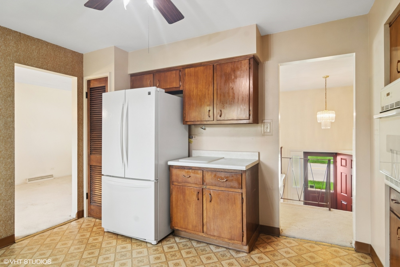 809 E Baldwin Road, Palatine, IL 60074