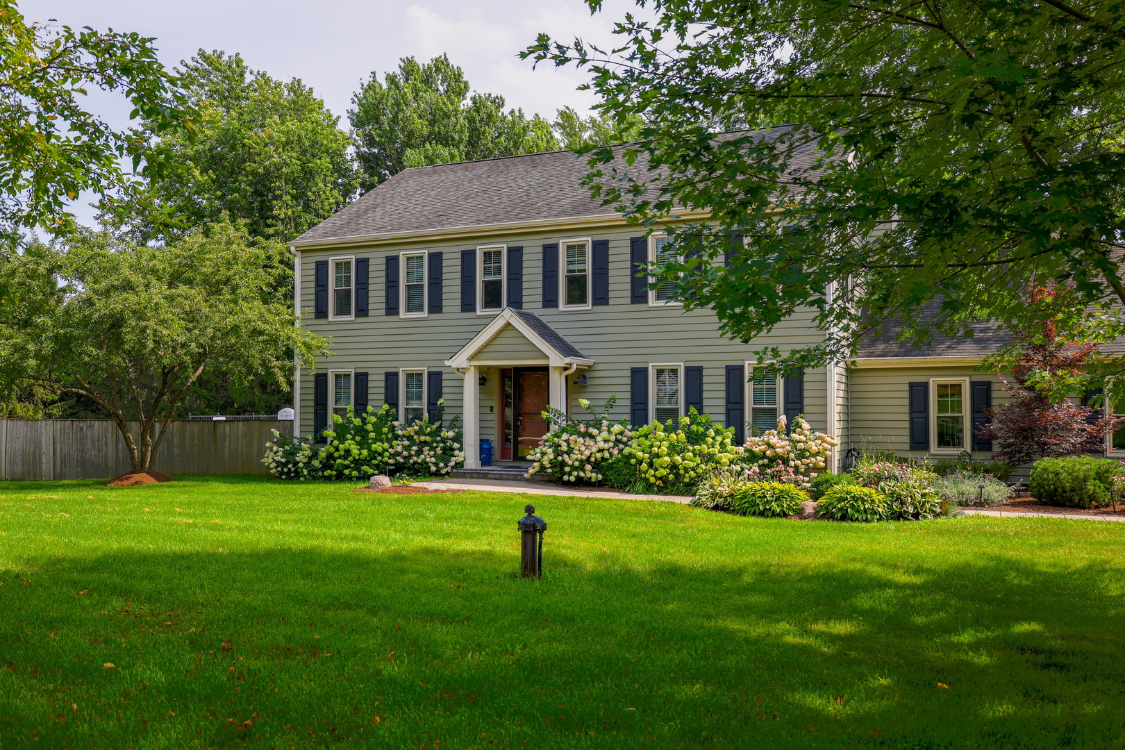 39W365 Hogan Hill, Elgin, IL 60124