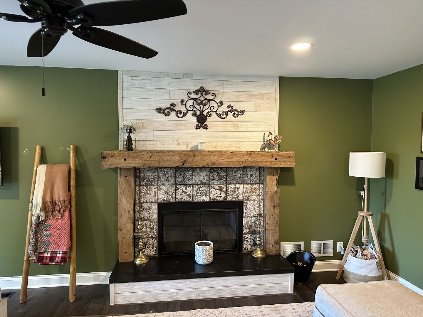39W365 Hogan Hill, Elgin, IL 60124